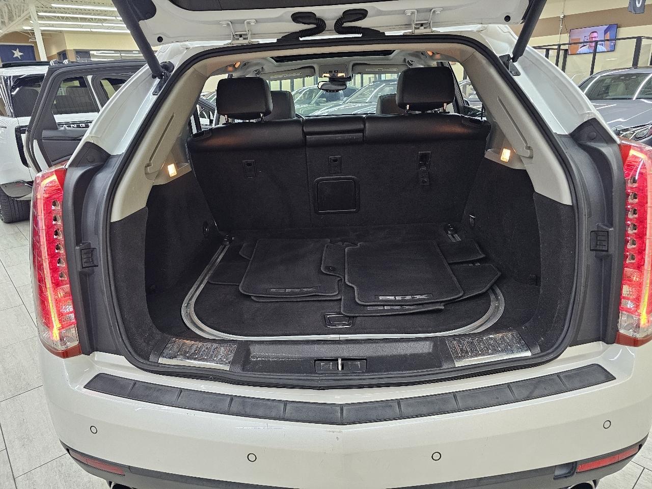 Cadillac SRX Performance Collection FWD 2016