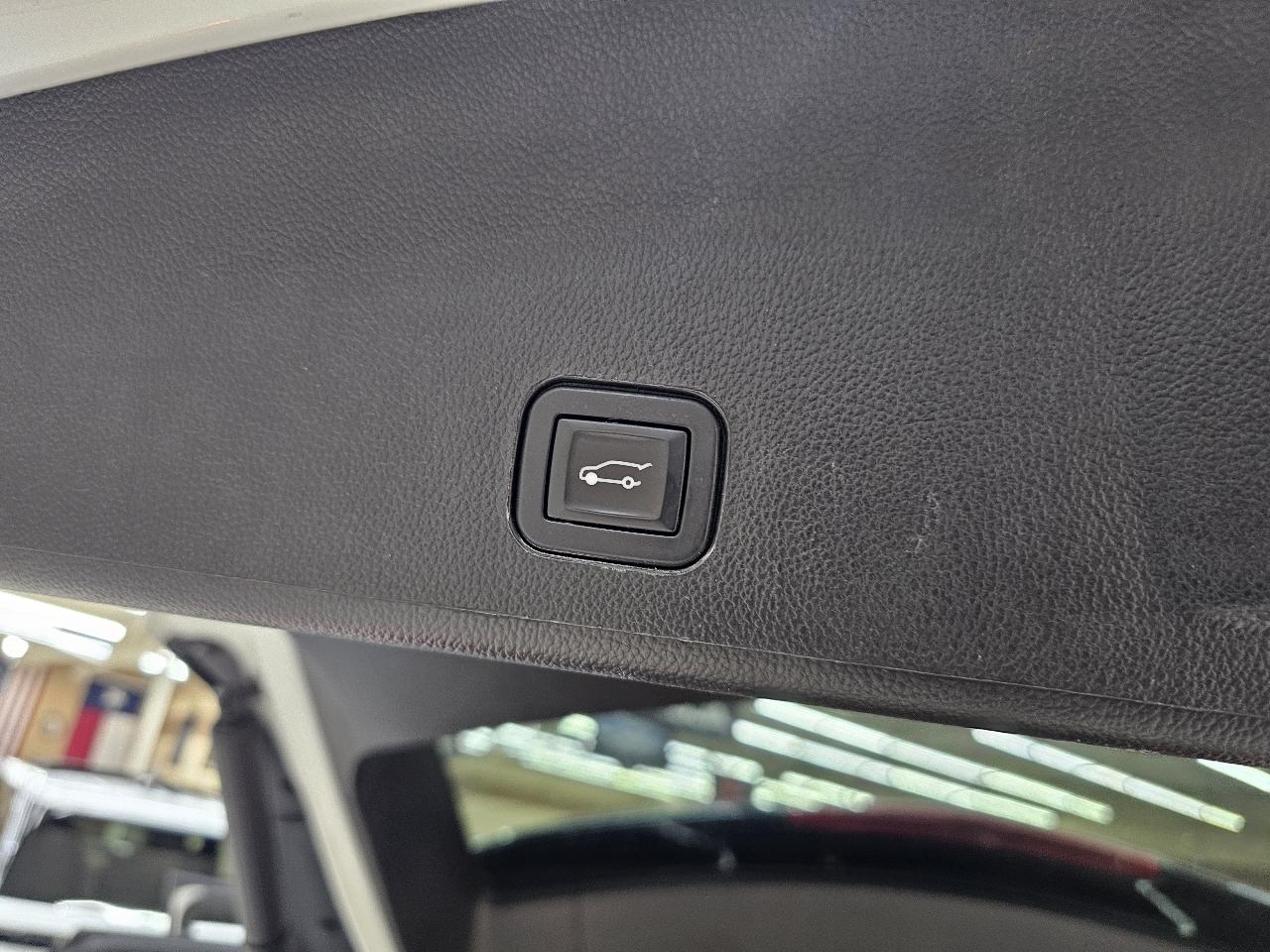 Cadillac SRX Performance Collection FWD 2016