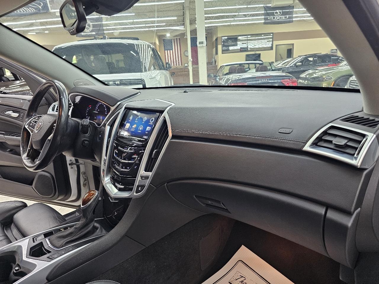 Cadillac SRX Performance Collection FWD 2016