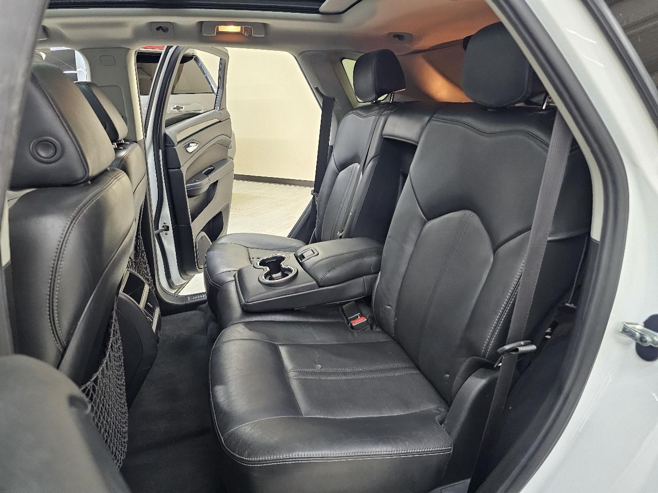 Cadillac SRX Performance Collection FWD 2016