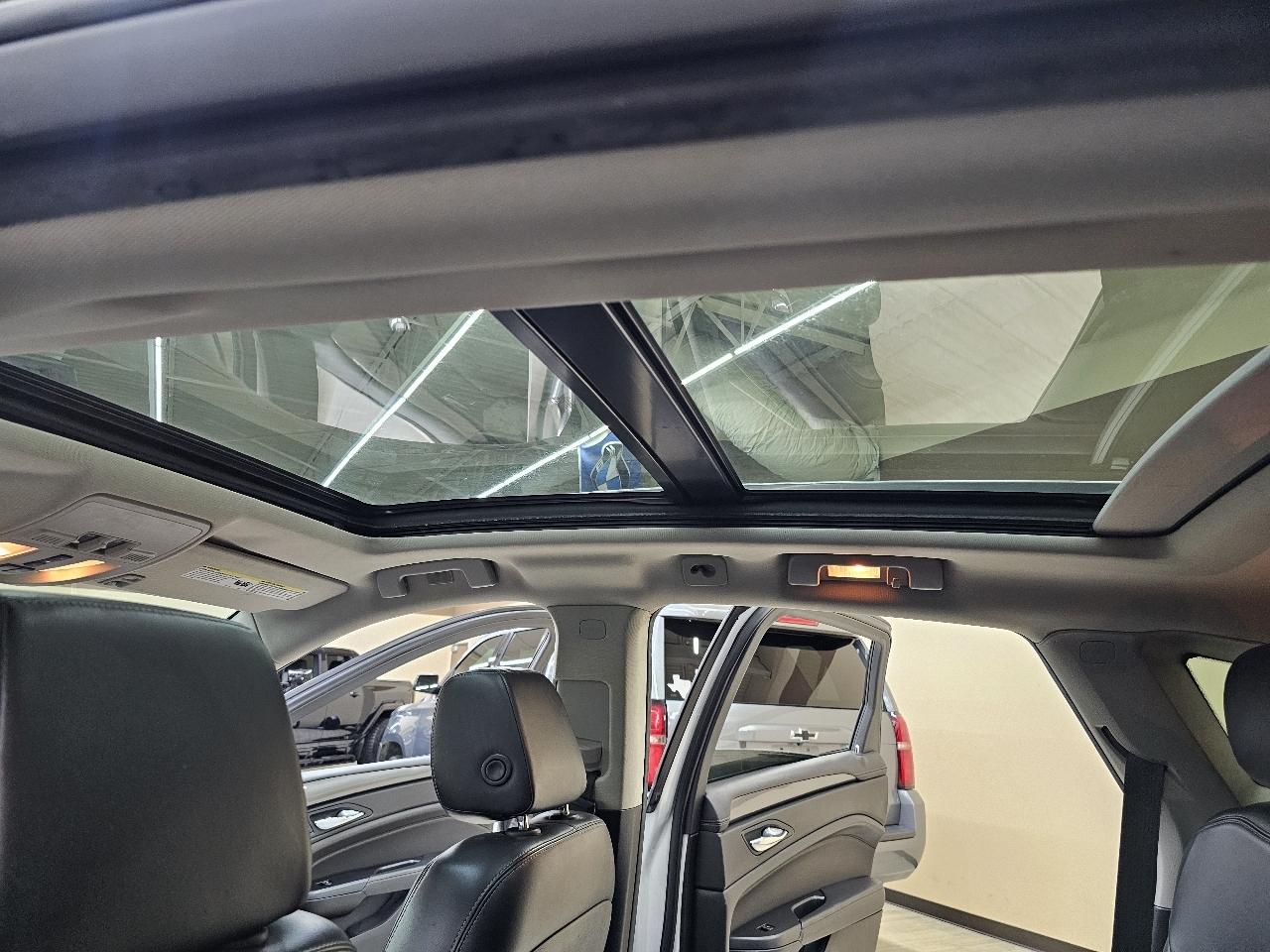 Cadillac SRX Performance Collection FWD 2016