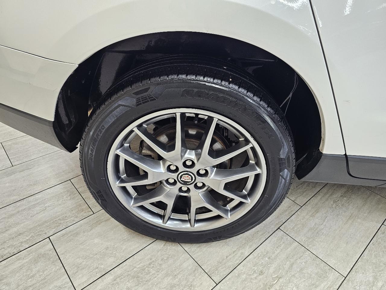 Cadillac SRX Performance Collection FWD 2016