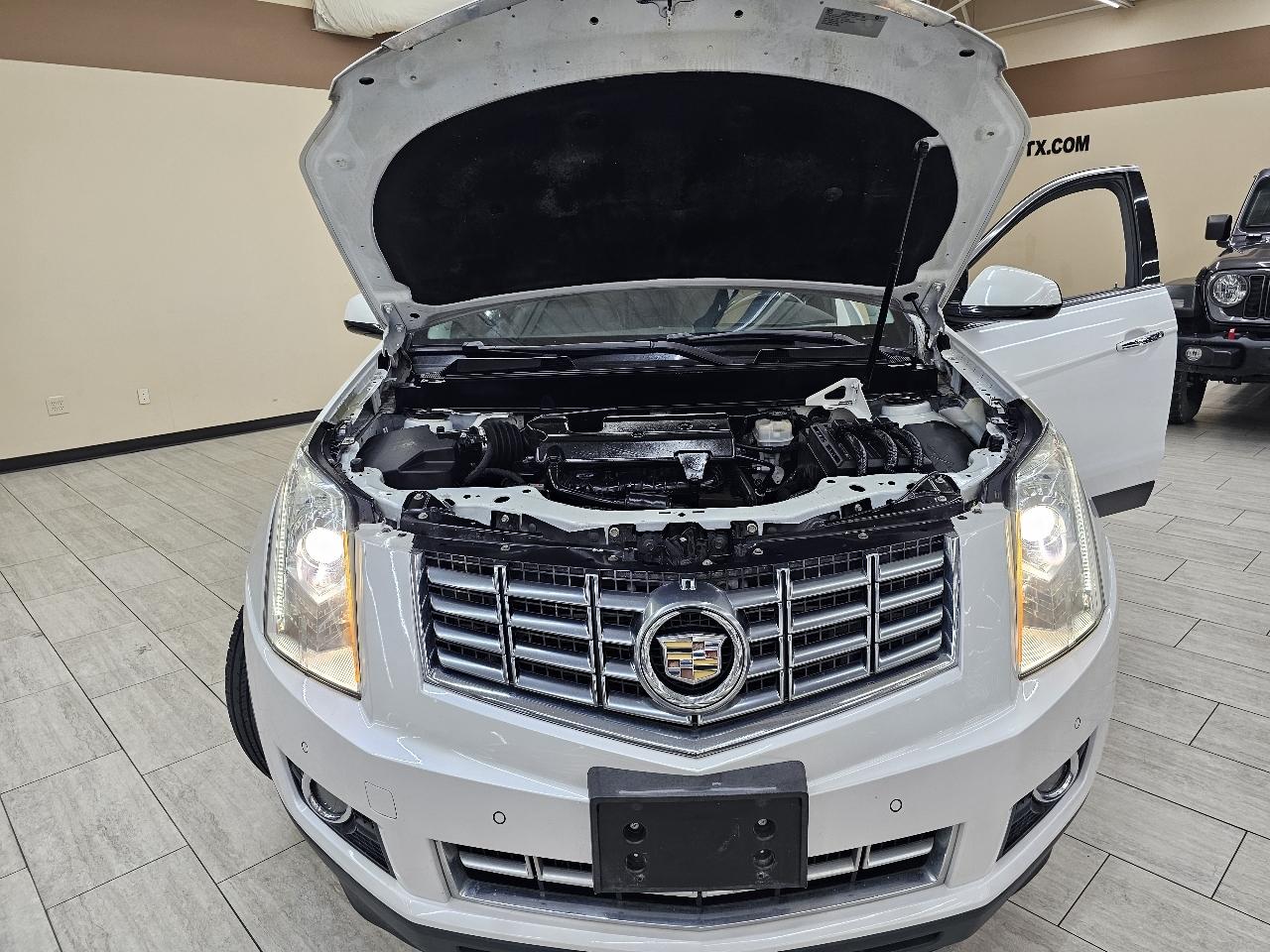 Cadillac SRX Performance Collection FWD 2016