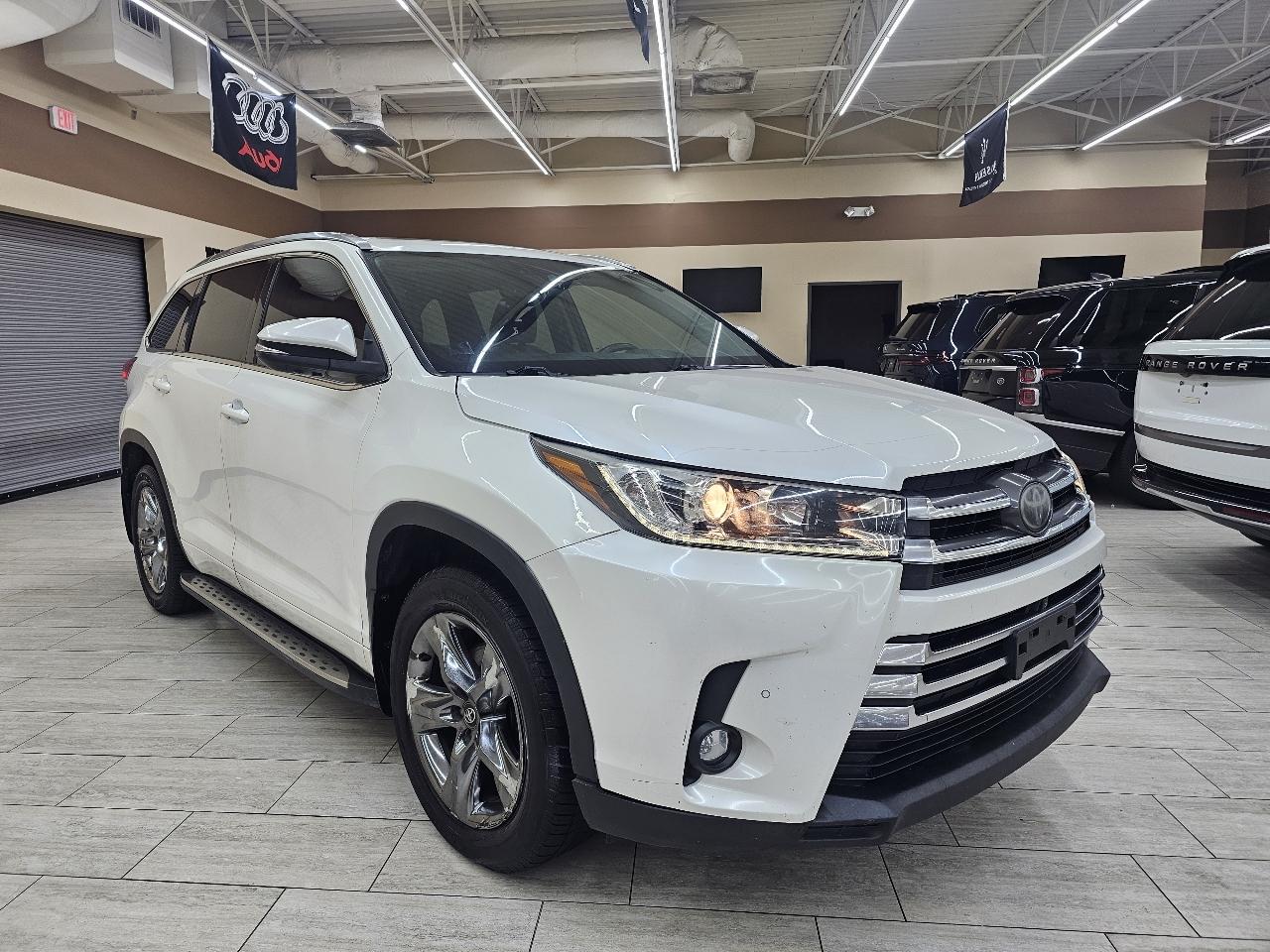 Toyota Highlander Limited FWD V6 2019
