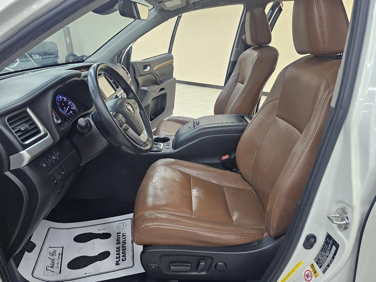 Toyota Highlander Limited FWD V6 2019
