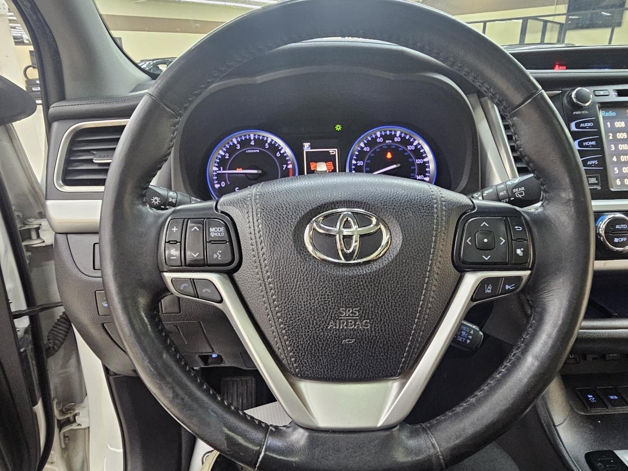 Toyota Highlander Limited FWD V6 2019