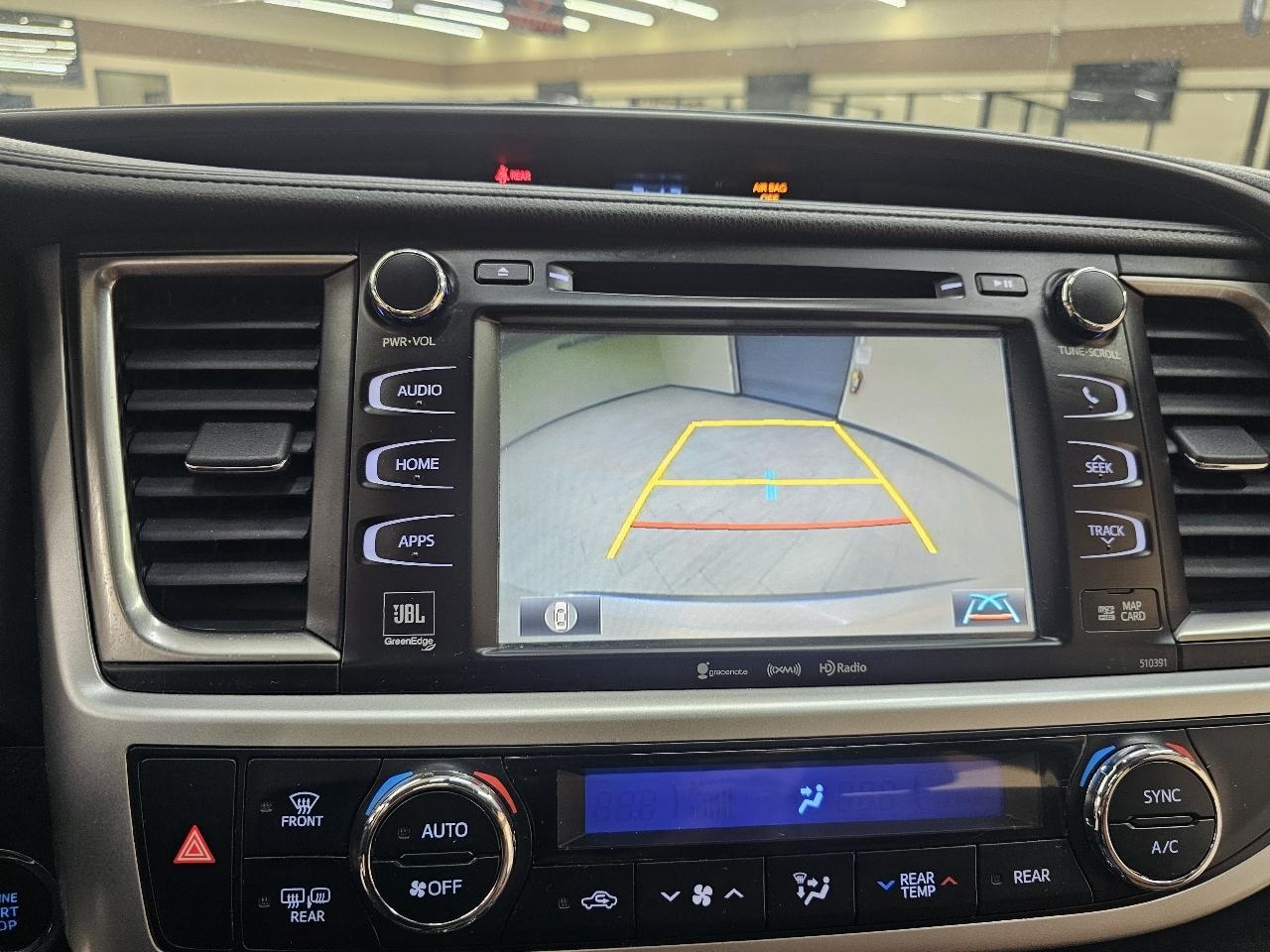 Toyota Highlander Limited FWD V6 2019