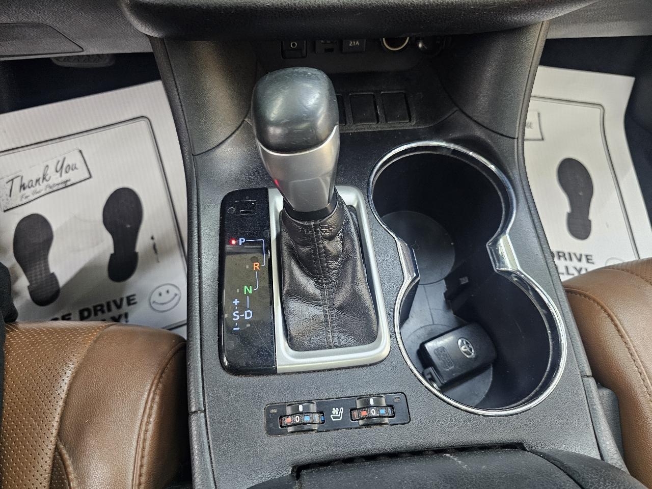 Toyota Highlander Limited FWD V6 2019