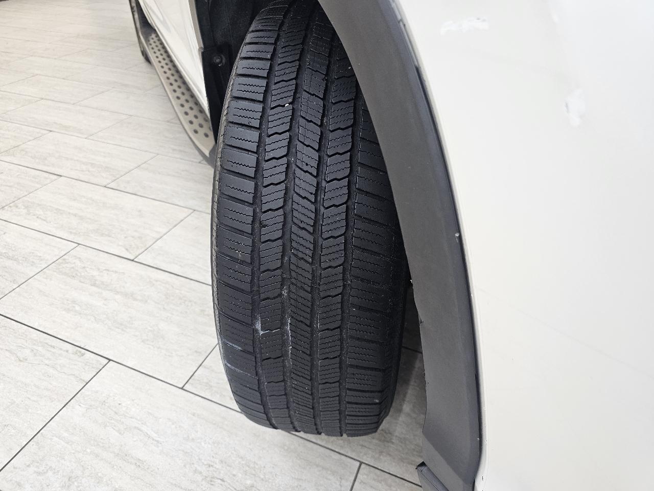 Toyota Highlander Limited FWD V6 2019