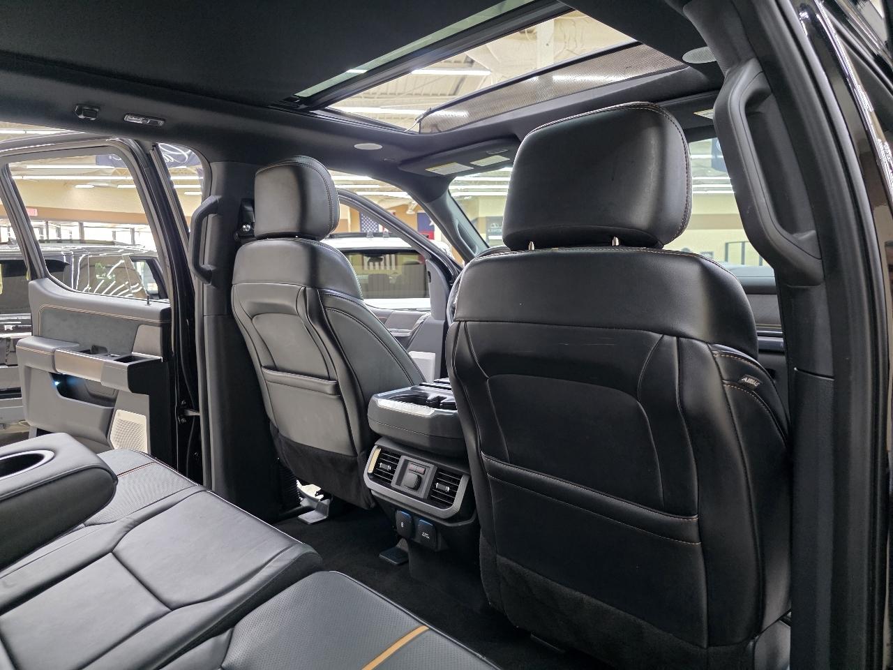 Ford F-150 4WD SuperCrew 145" Platinum 2022