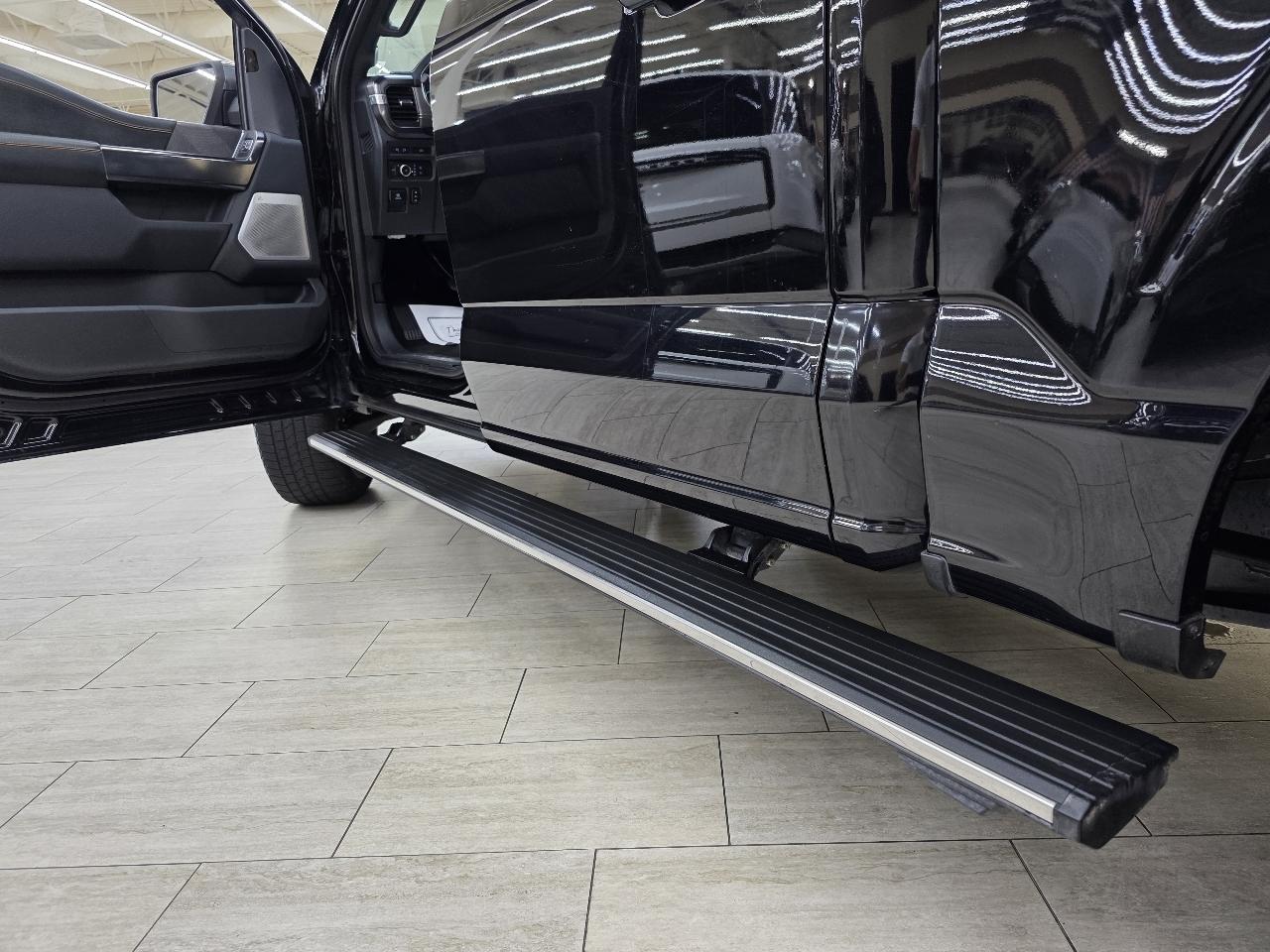 Ford F-150 4WD SuperCrew 145" Platinum 2022