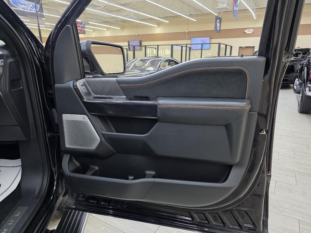 Ford F-150 4WD SuperCrew 145" Platinum 2022