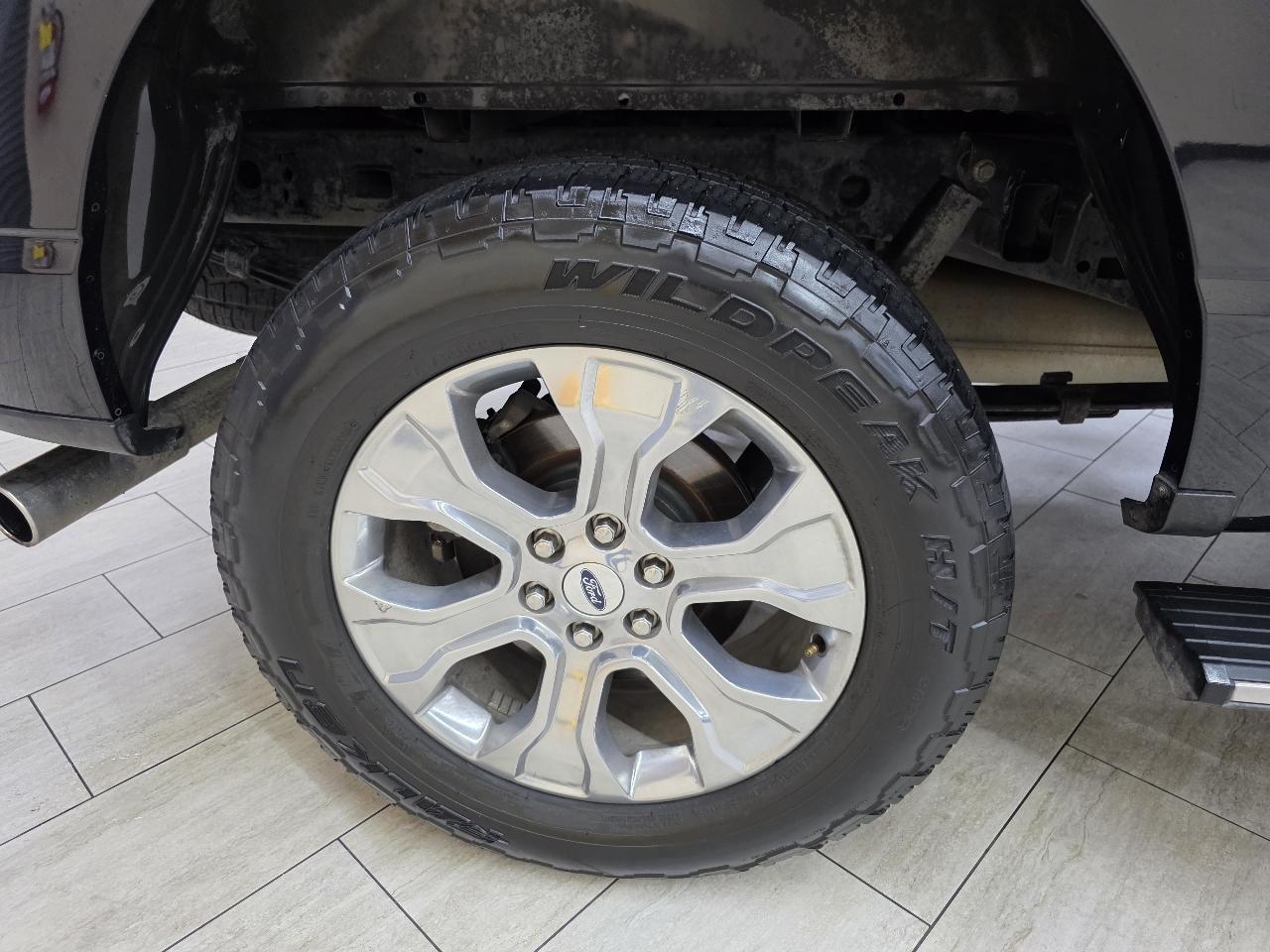 Ford F-150 4WD SuperCrew 145" Platinum 2022