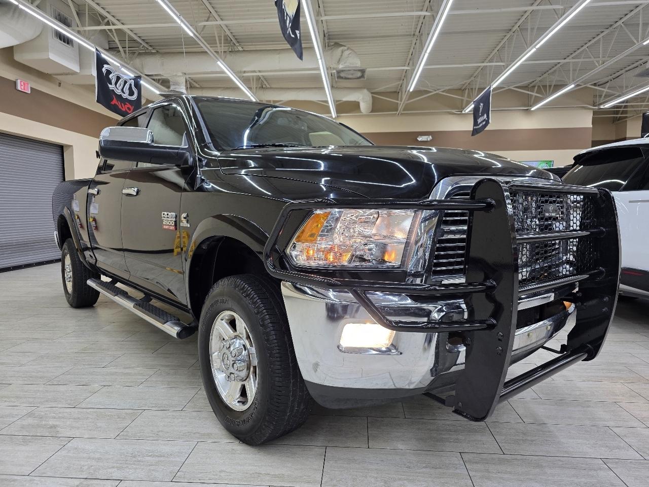 RAM 2500 Laramie Crew Cab SWB 4WD 2012