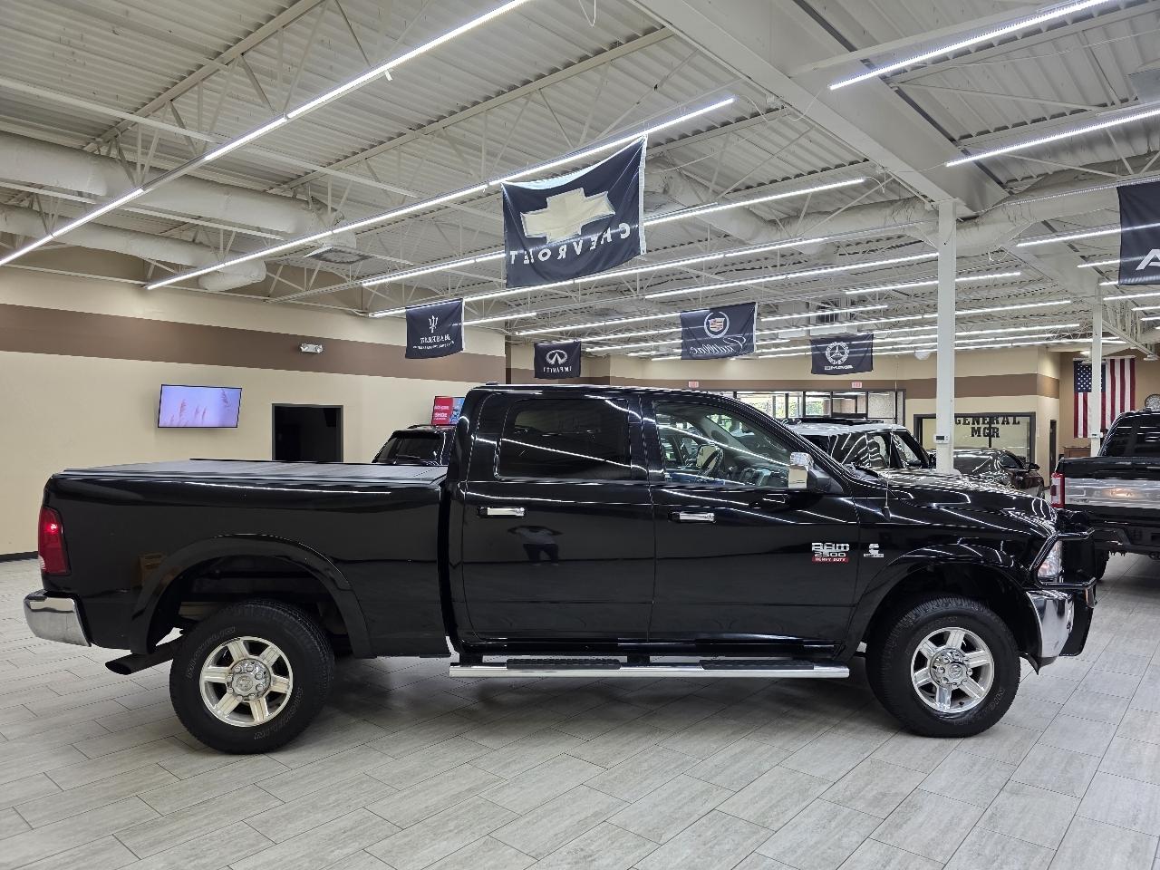 RAM 2500 Laramie Crew Cab SWB 4WD 2012