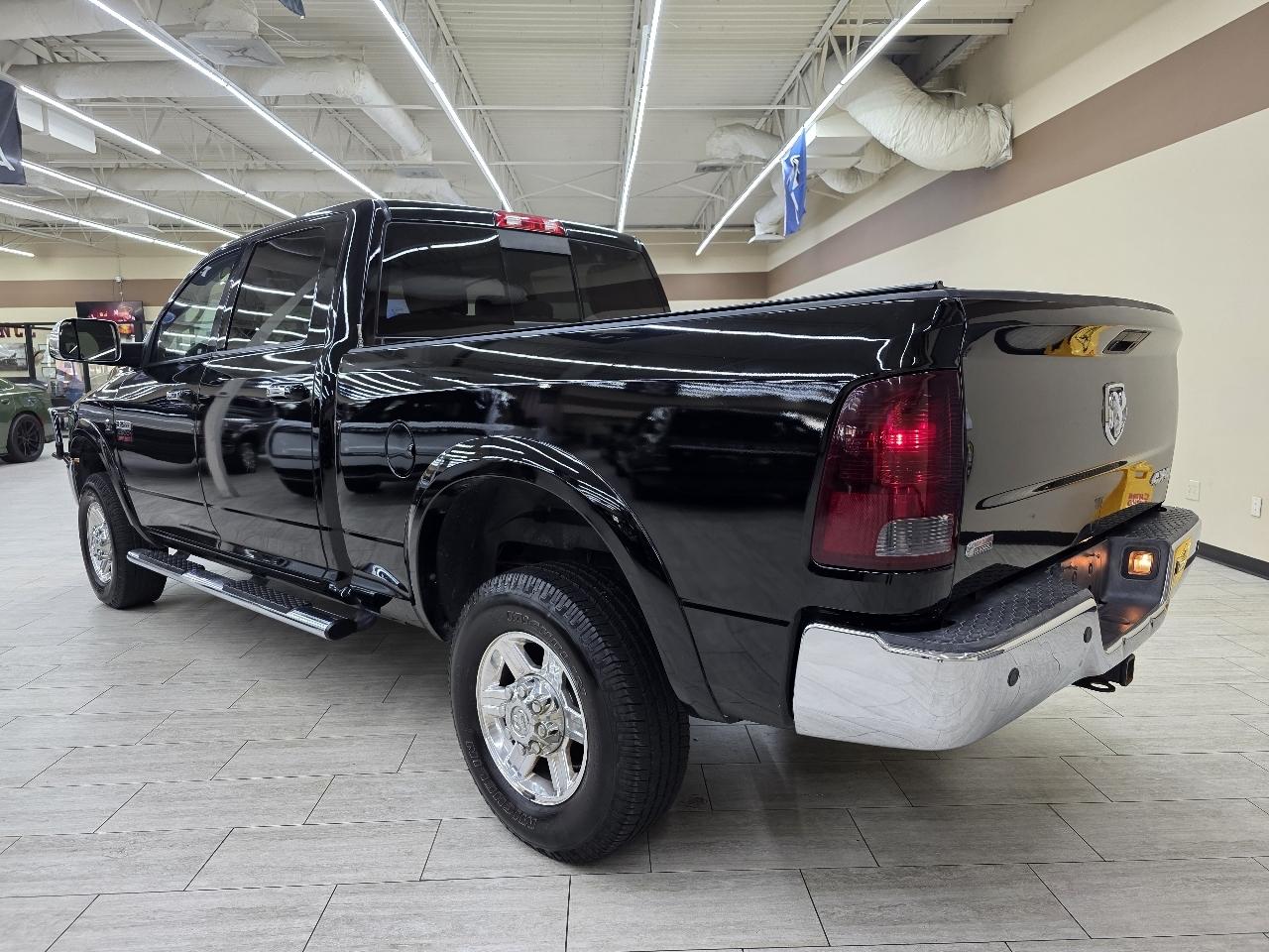 RAM 2500 Laramie Crew Cab SWB 4WD 2012