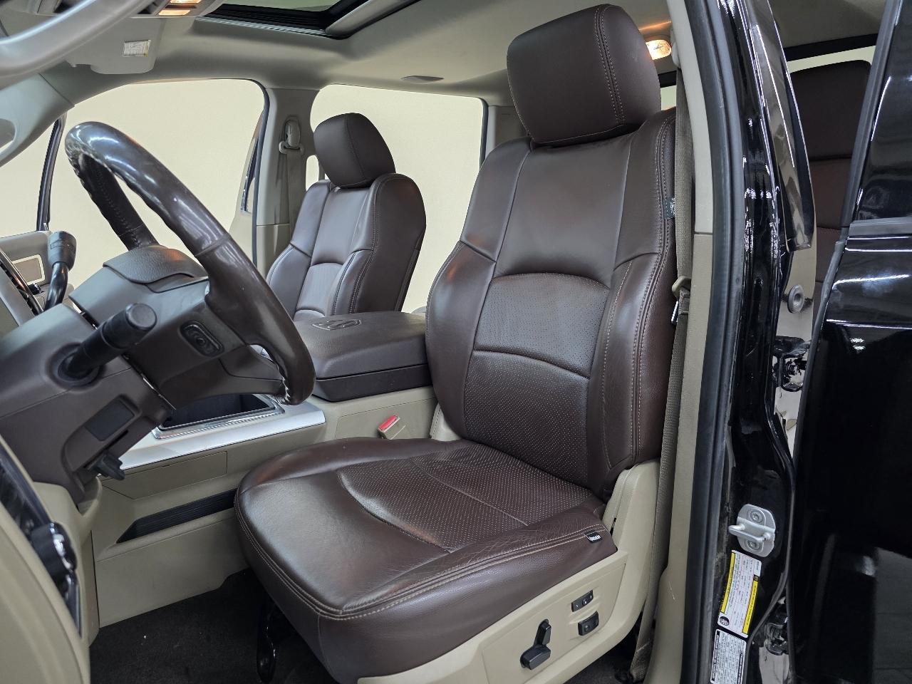 RAM 2500 Laramie Crew Cab SWB 4WD 2012