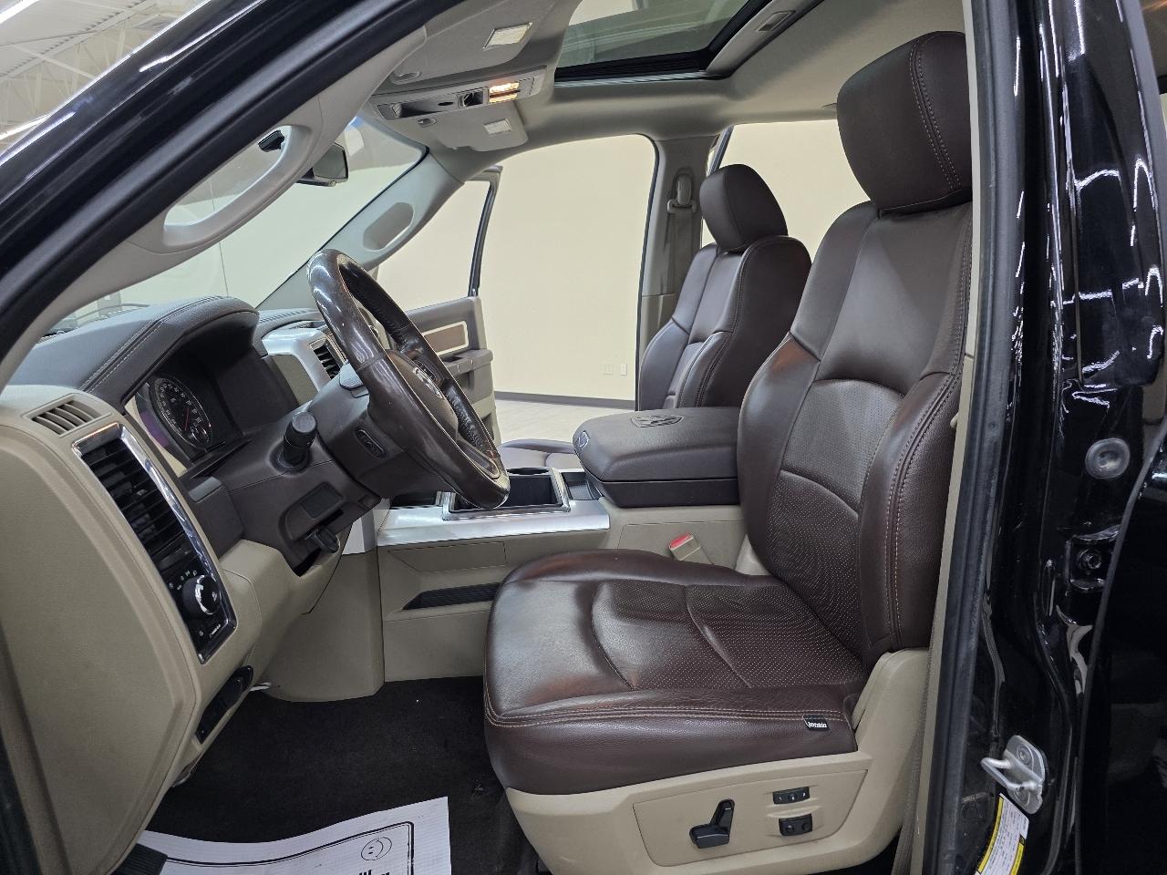 RAM 2500 Laramie Crew Cab SWB 4WD 2012