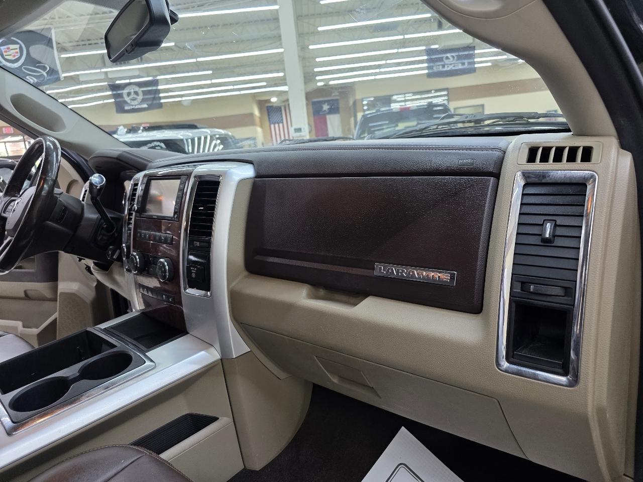 RAM 2500 Laramie Crew Cab SWB 4WD 2012