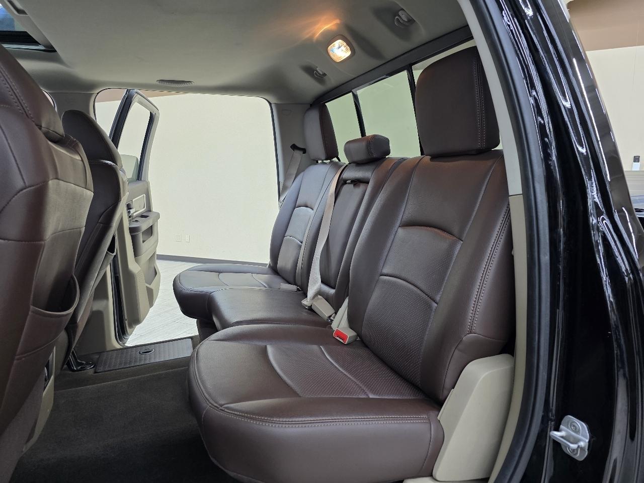 RAM 2500 Laramie Crew Cab SWB 4WD 2012