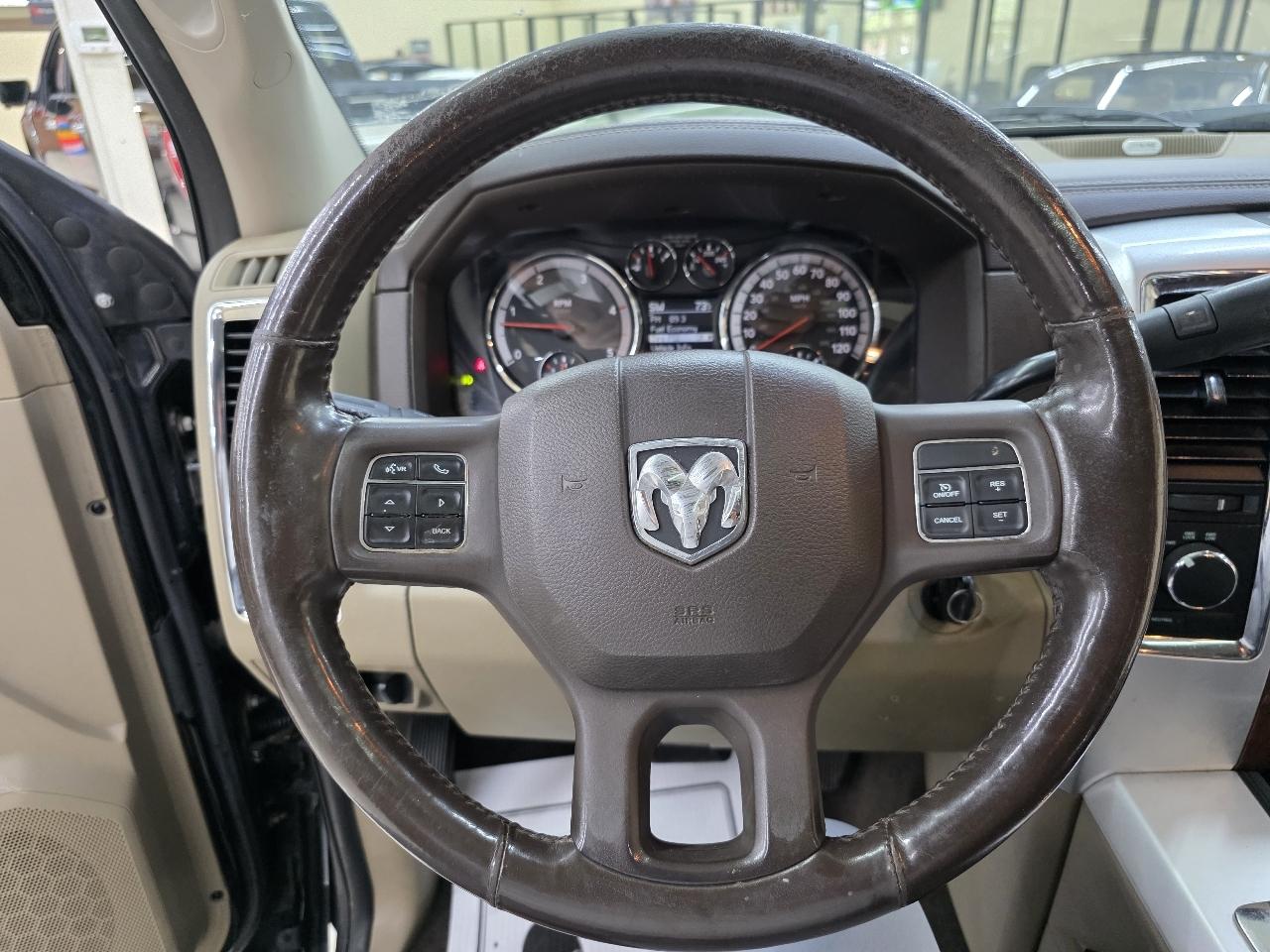 RAM 2500 Laramie Crew Cab SWB 4WD 2012