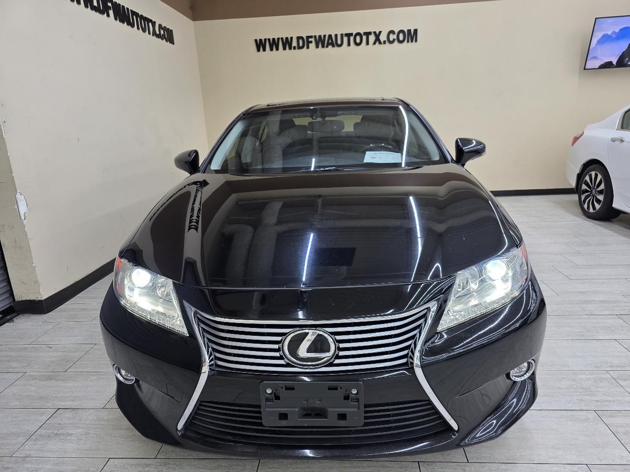 Lexus ES 350 Sedan 2015