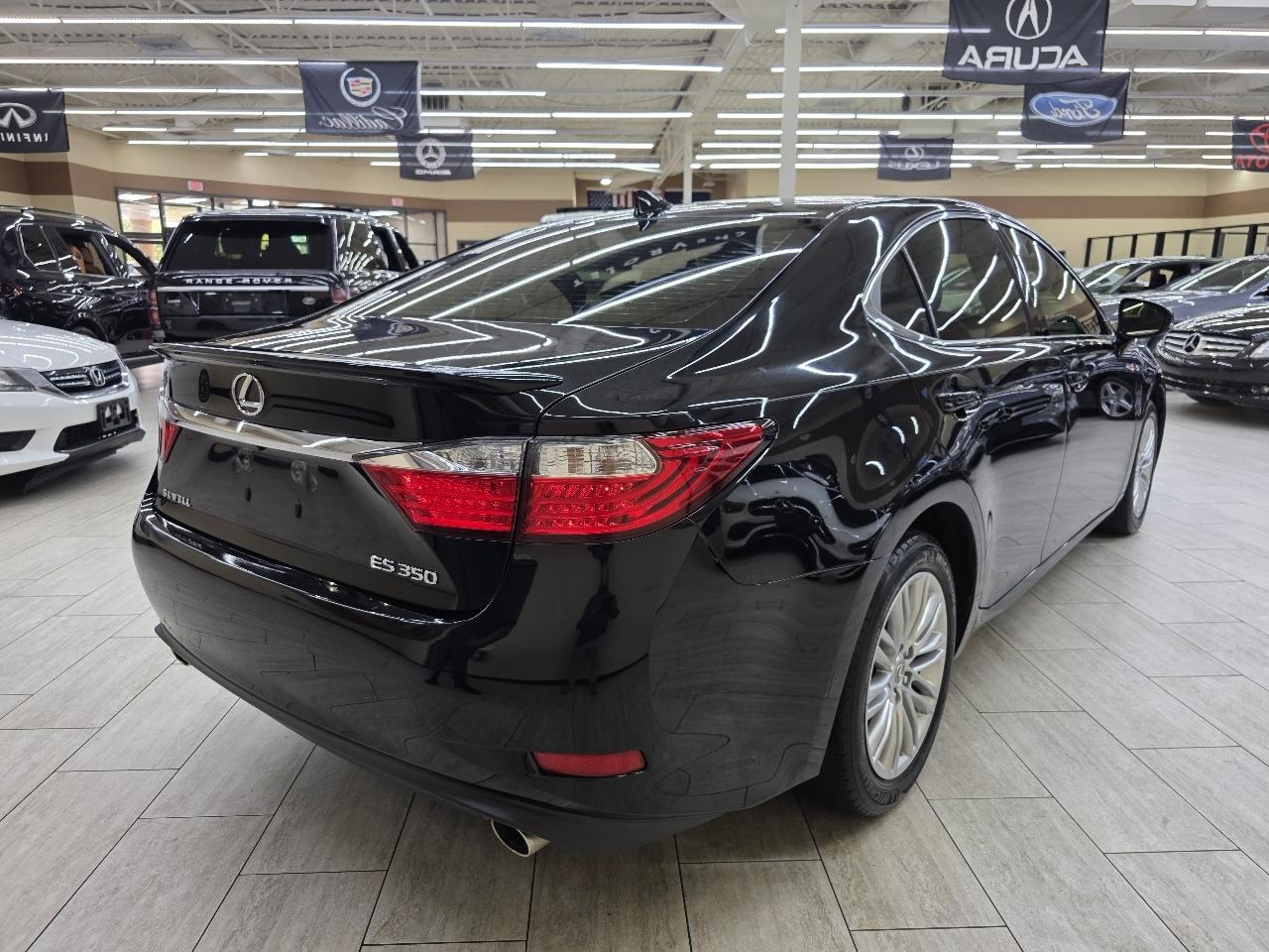 Lexus ES 350 Sedan 2015