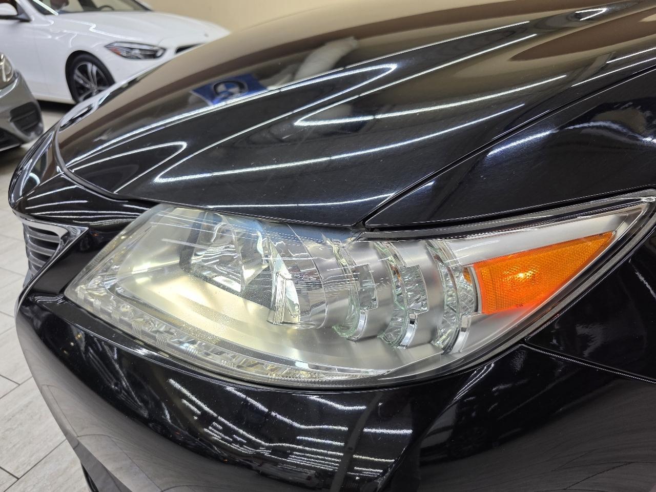 Lexus ES 350 Sedan 2015