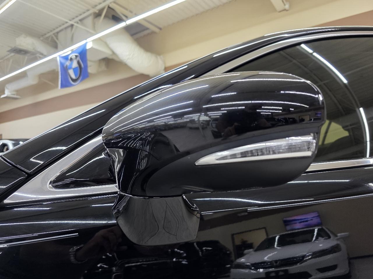 Lexus ES 350 Sedan 2015