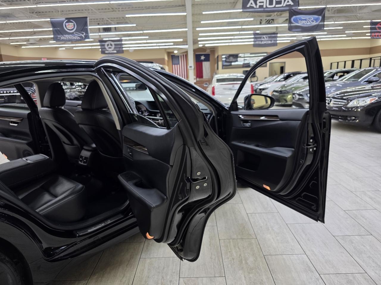 Lexus ES 350 Sedan 2015