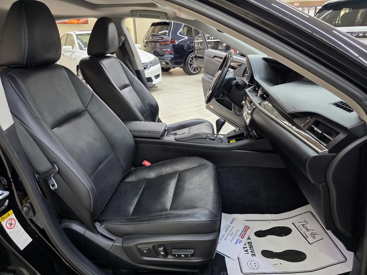 Lexus ES 350 Sedan 2015