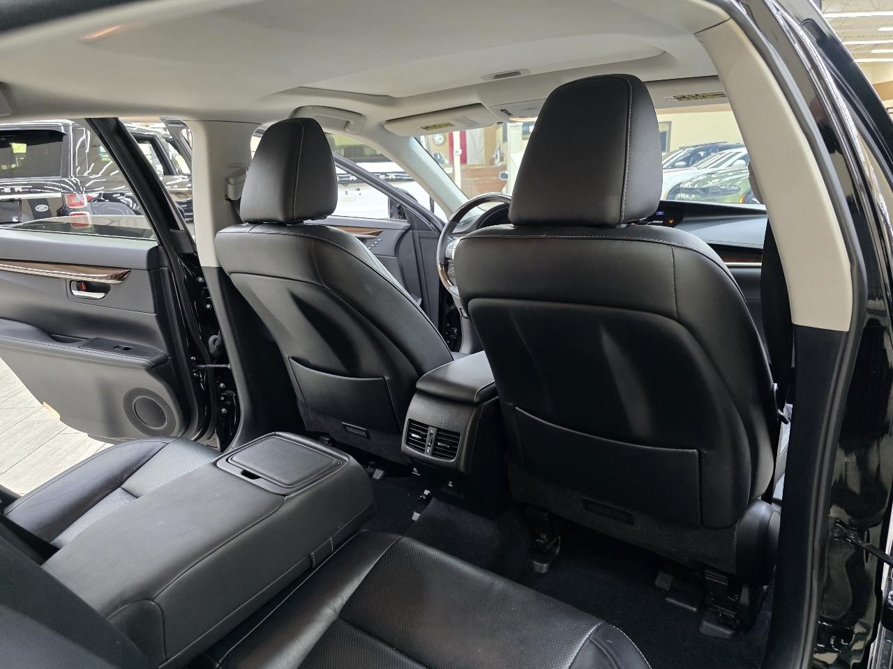 Lexus ES 350 Sedan 2015