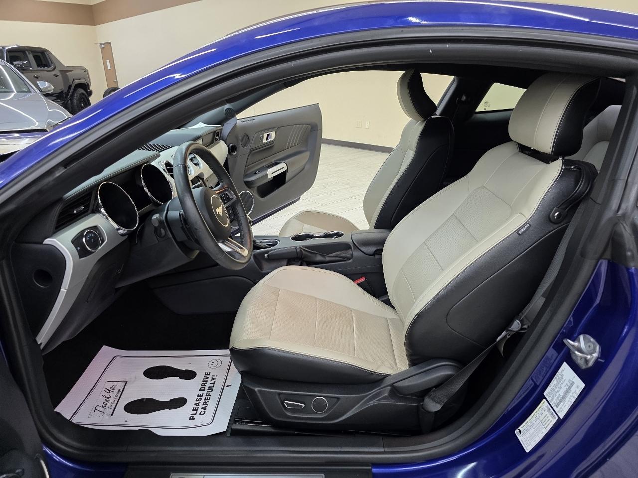 Ford Mustang EcoBoost Coupe 2015