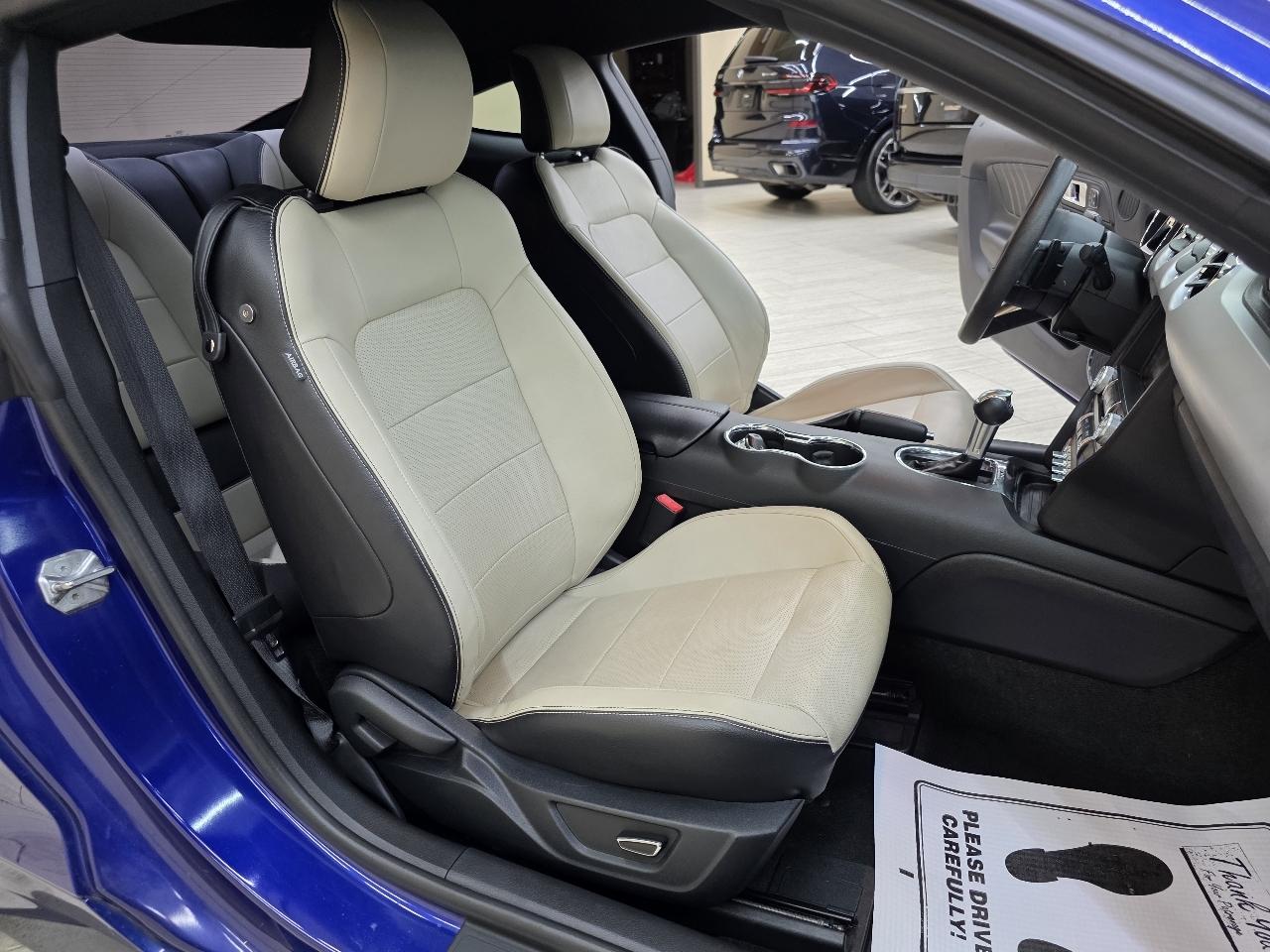Ford Mustang EcoBoost Coupe 2015