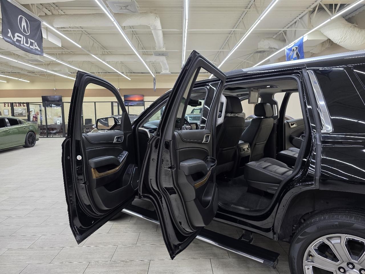 GMC Yukon Denali 4WD 2019