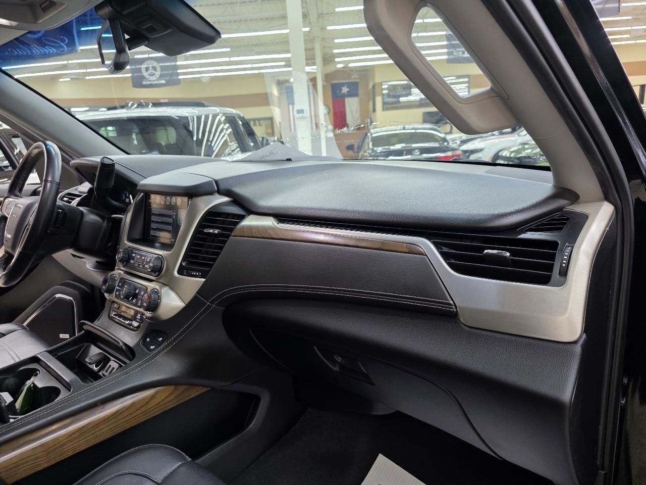 GMC Yukon Denali 4WD 2019