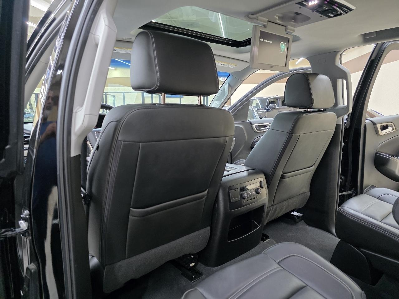 GMC Yukon Denali 4WD 2019