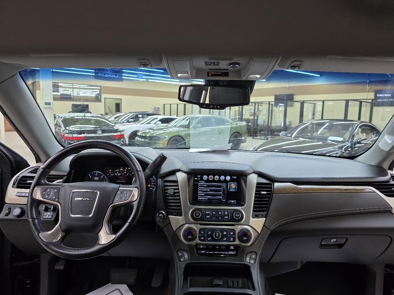 GMC Yukon Denali 4WD 2019