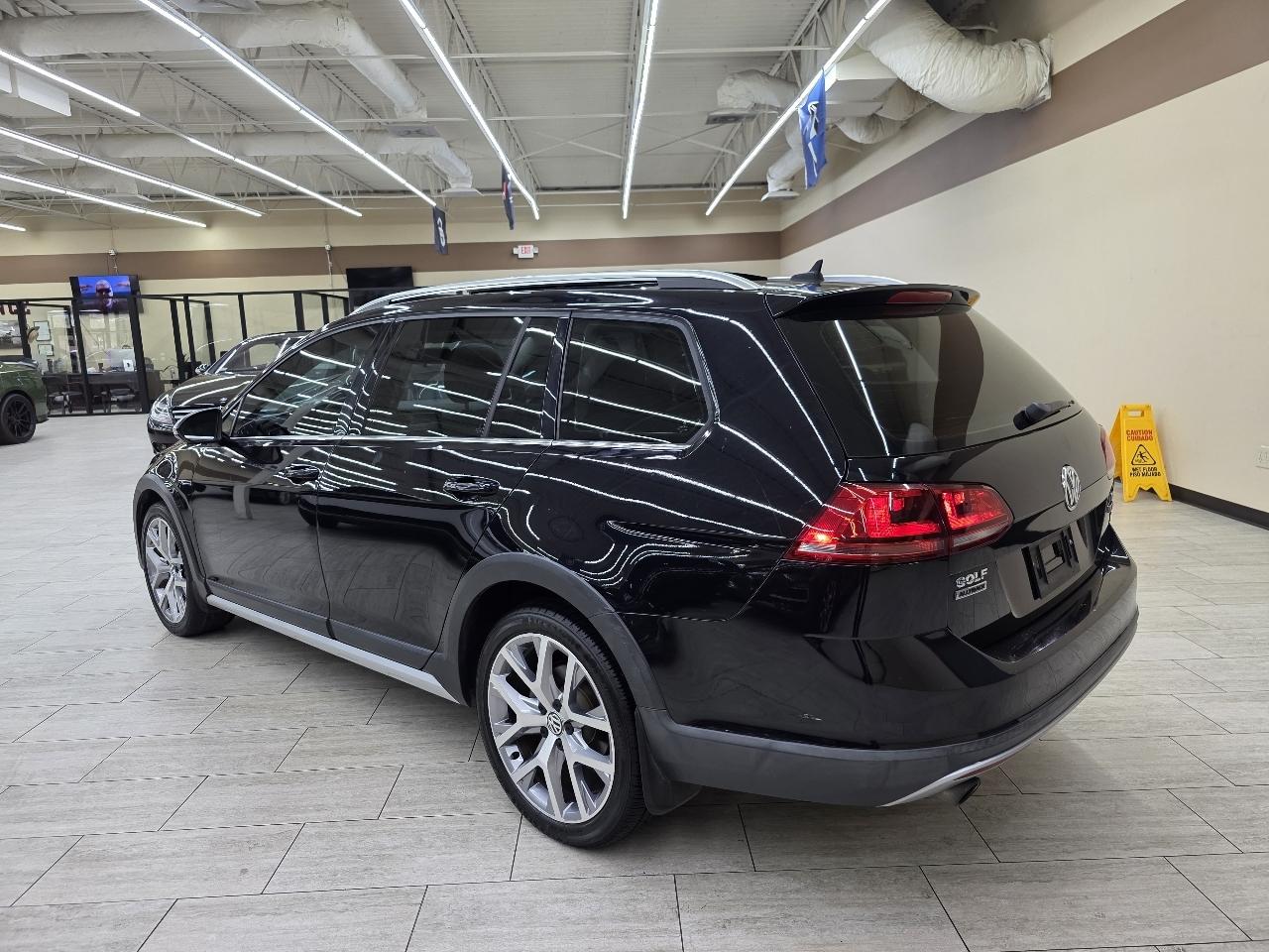 Volkswagen Golf Alltrack TSI S 6A 2017