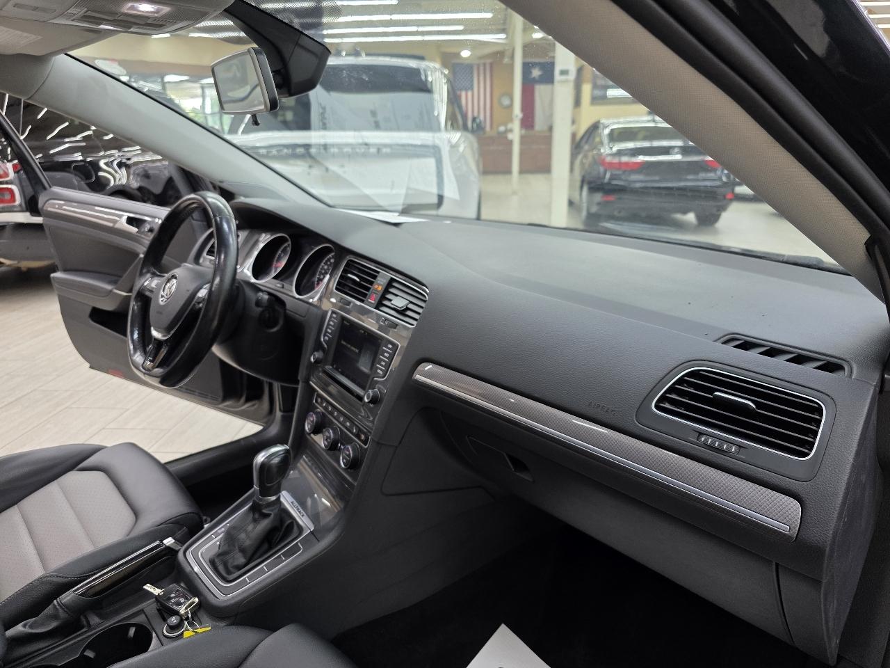 Volkswagen Golf Alltrack TSI S 6A 2017