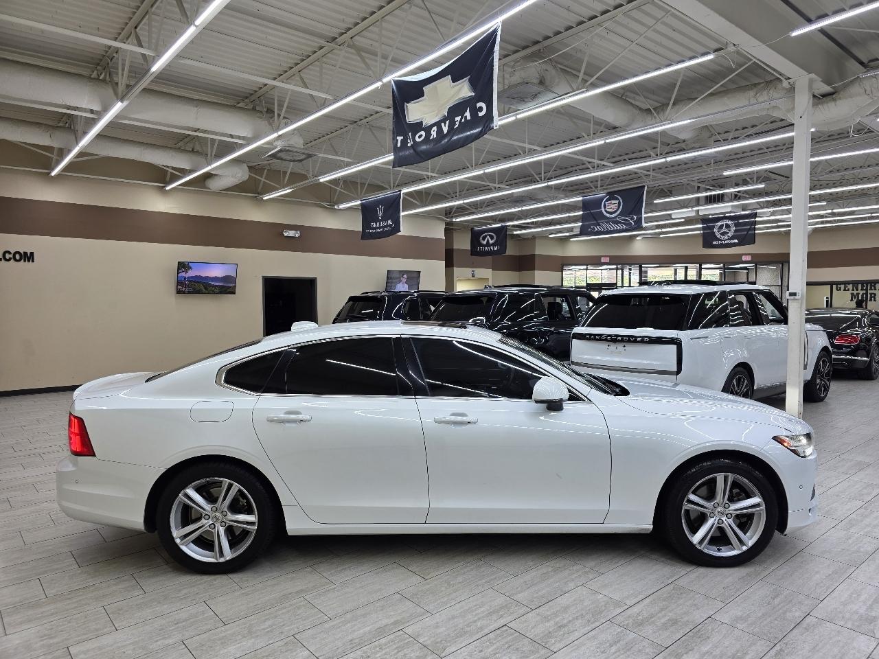 Volvo S90 T5 Momentum 2017
