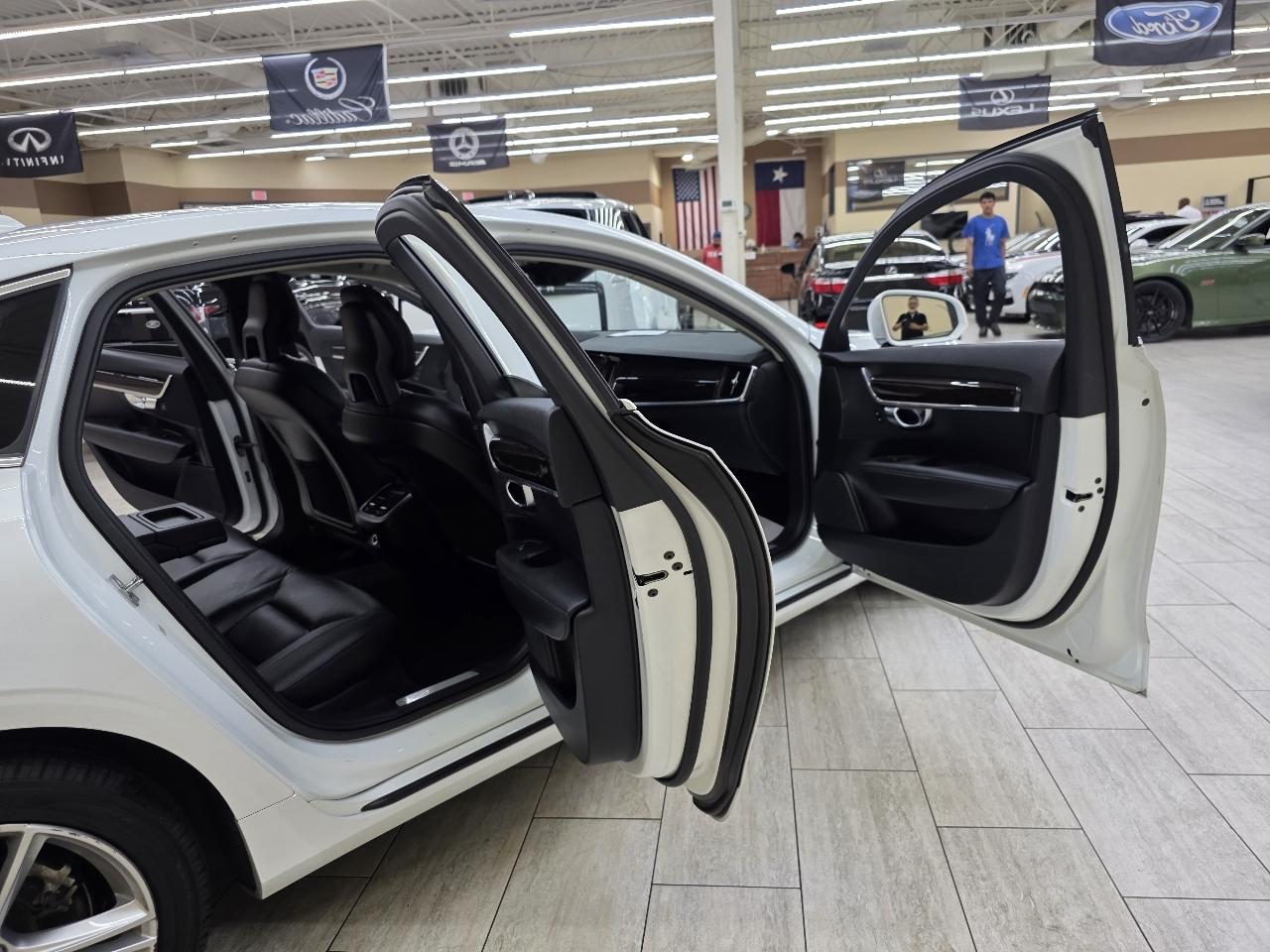 Volvo S90 T5 Momentum 2017