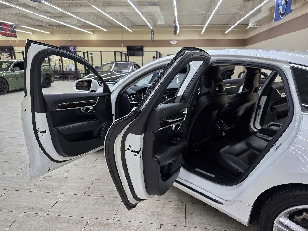 Volvo S90 T5 Momentum 2017