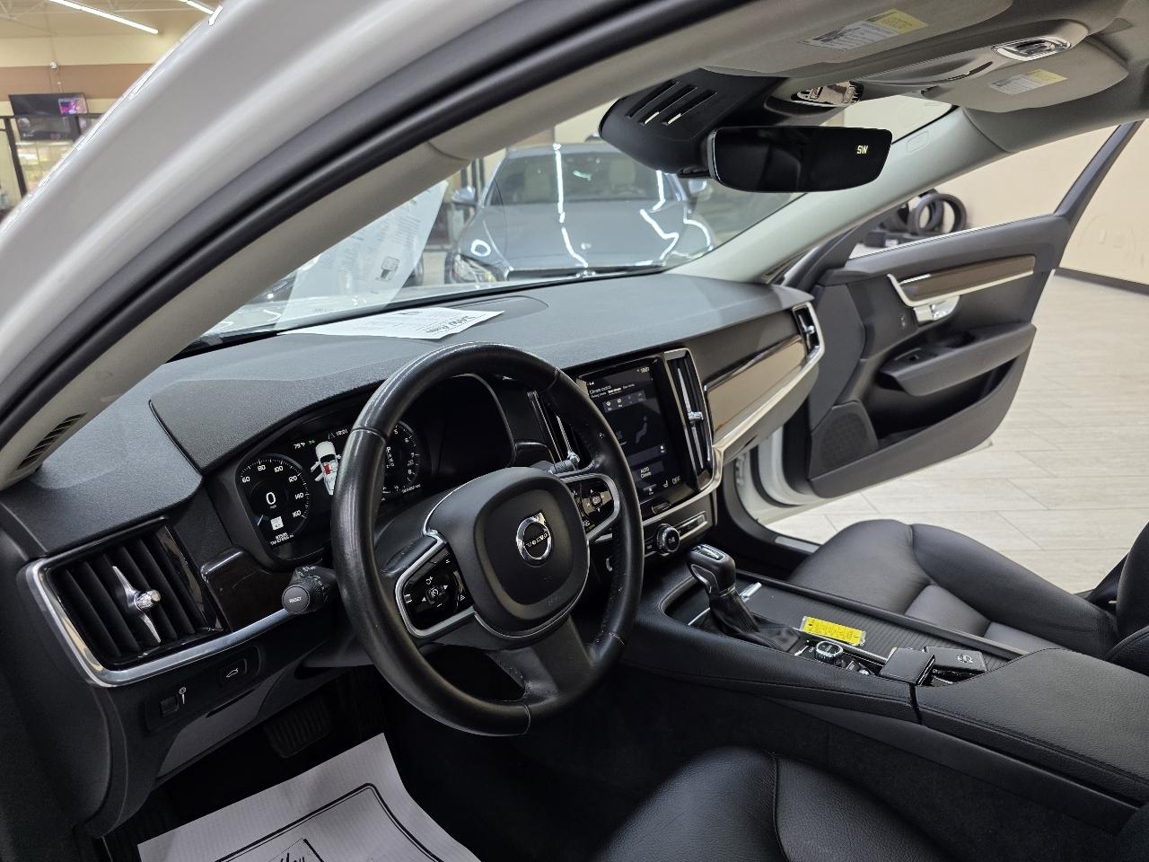 Volvo S90 T5 Momentum 2017