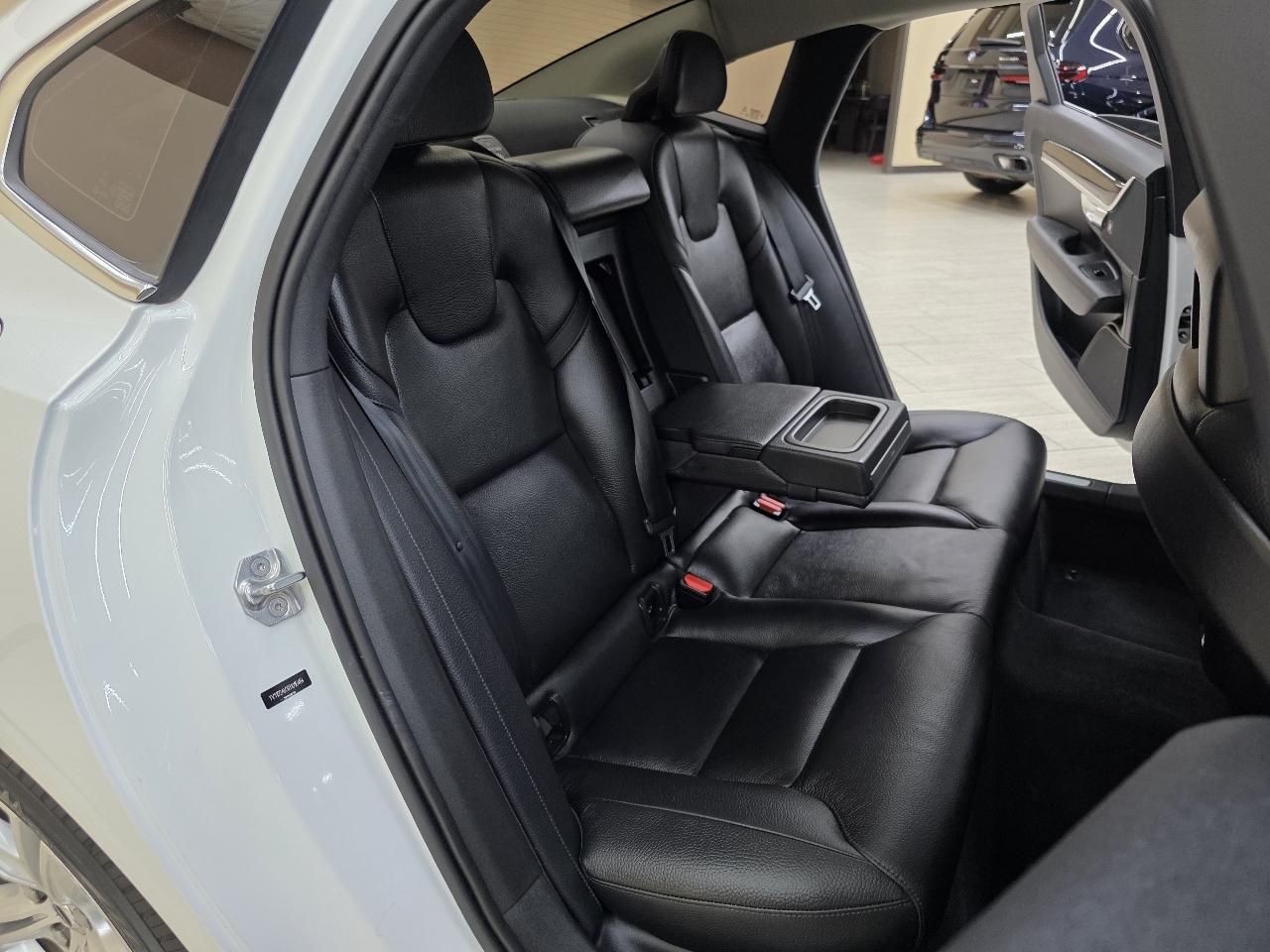 Volvo S90 T5 Momentum 2017