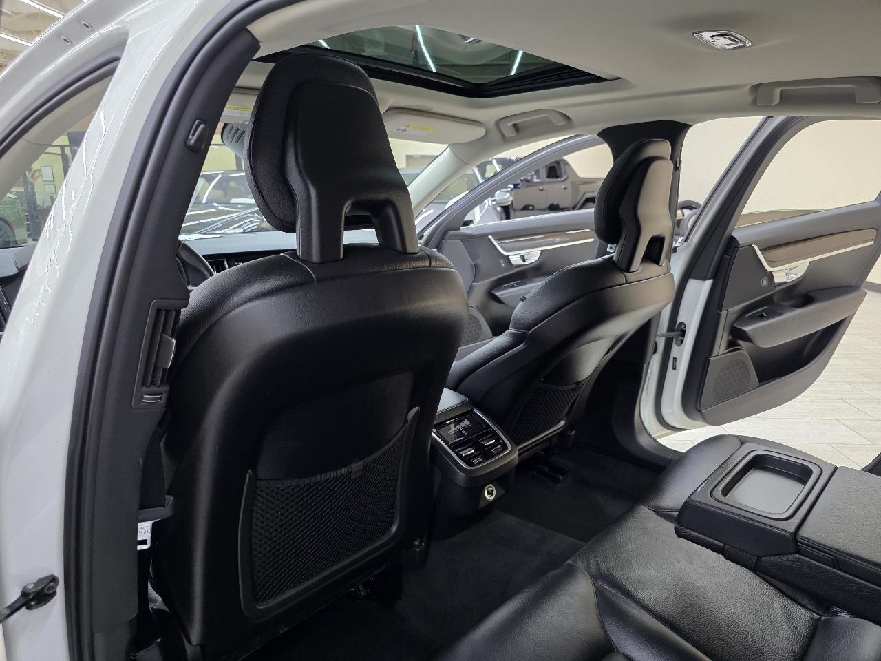 Volvo S90 T5 Momentum 2017