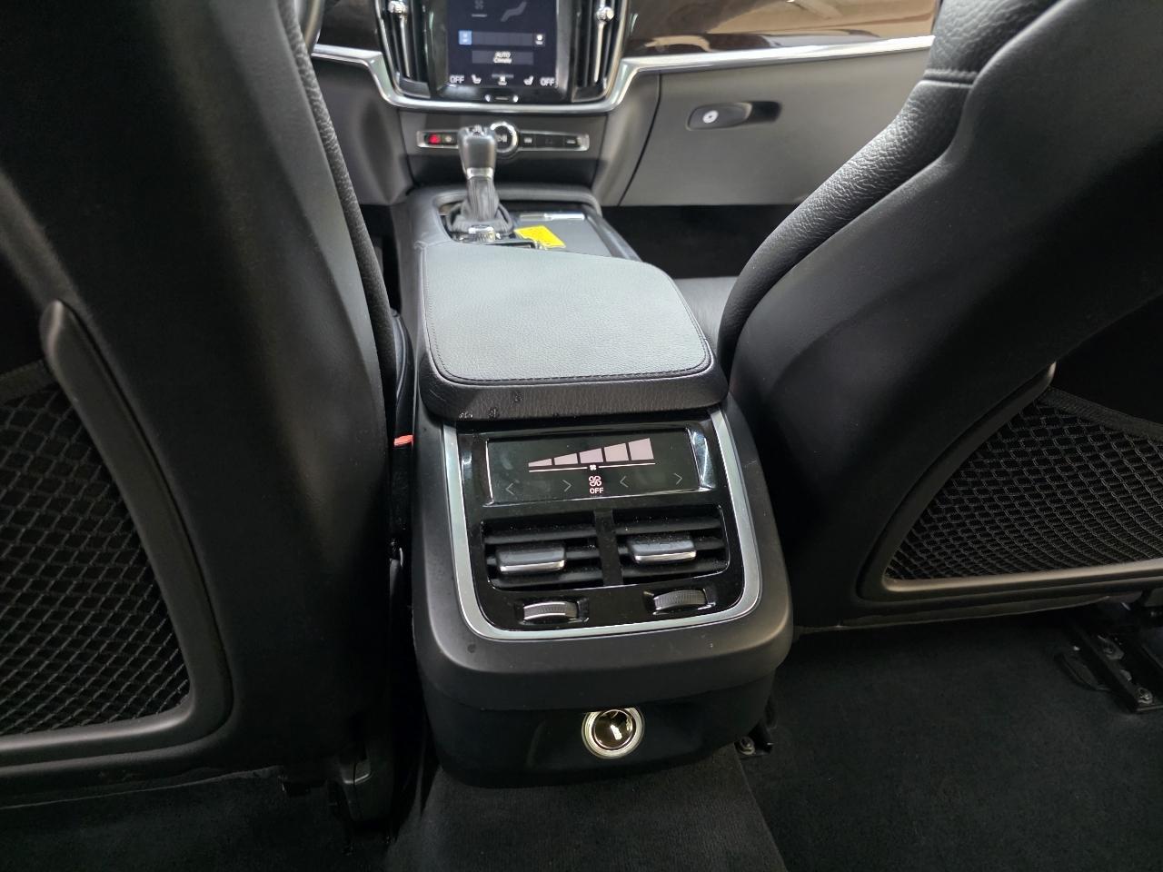 Volvo S90 T5 Momentum 2017