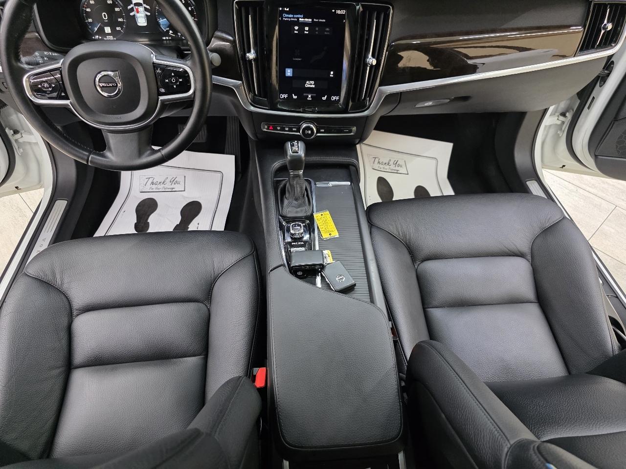 Volvo S90 T5 Momentum 2017