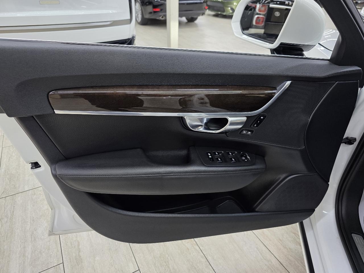 Volvo S90 T5 Momentum 2017