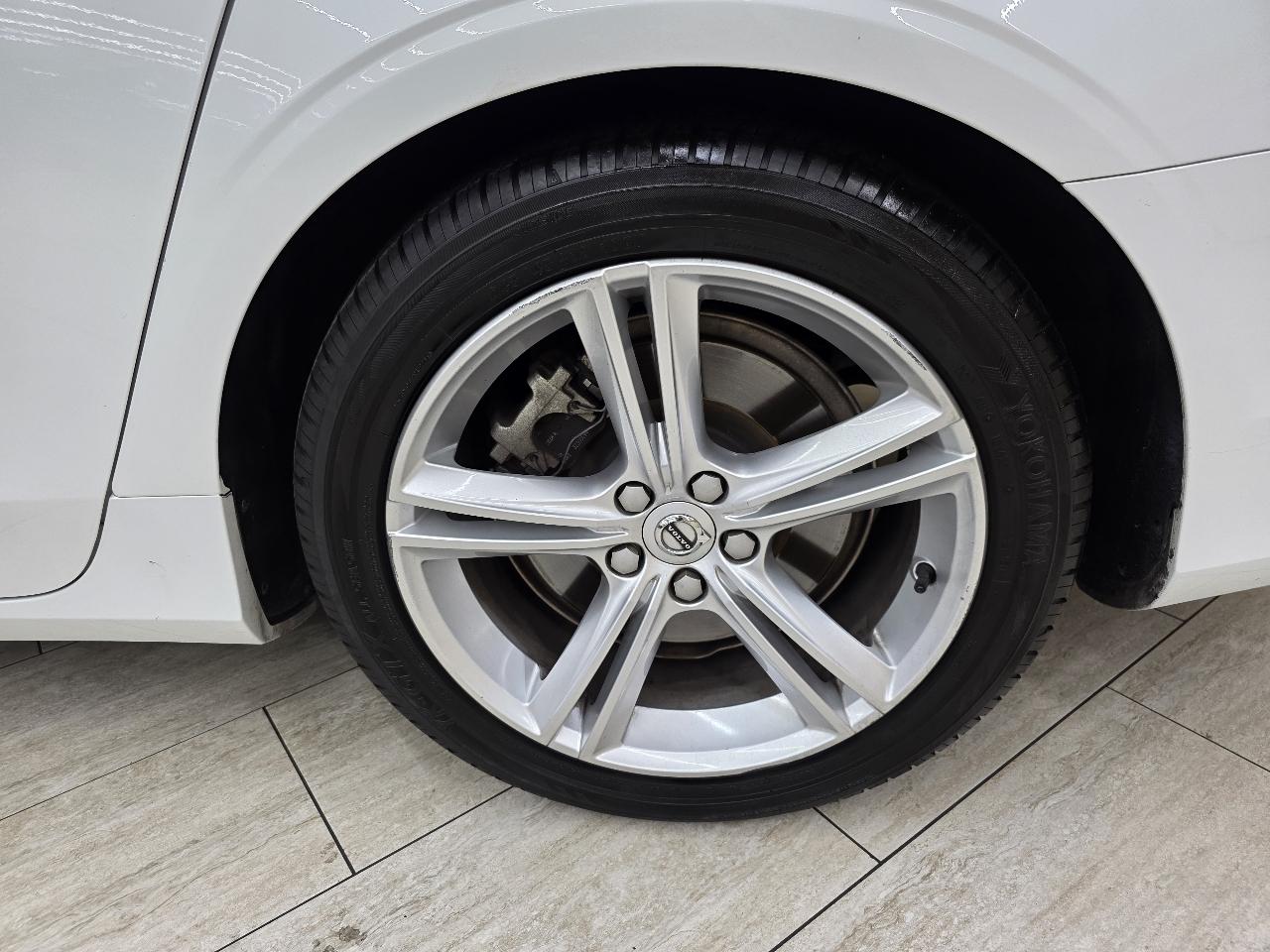 Volvo S90 T5 Momentum 2017